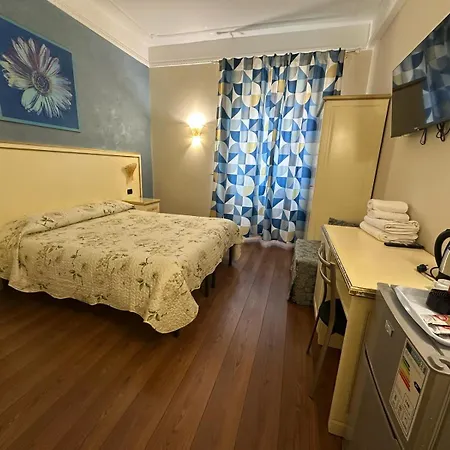 Termini Station Holidays 招待所