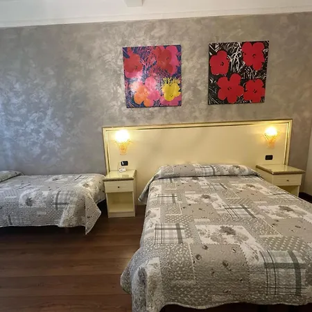 Termini Station Holidays 4*