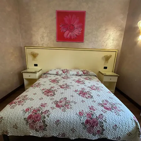 Termini Station Holidays 4* Rome